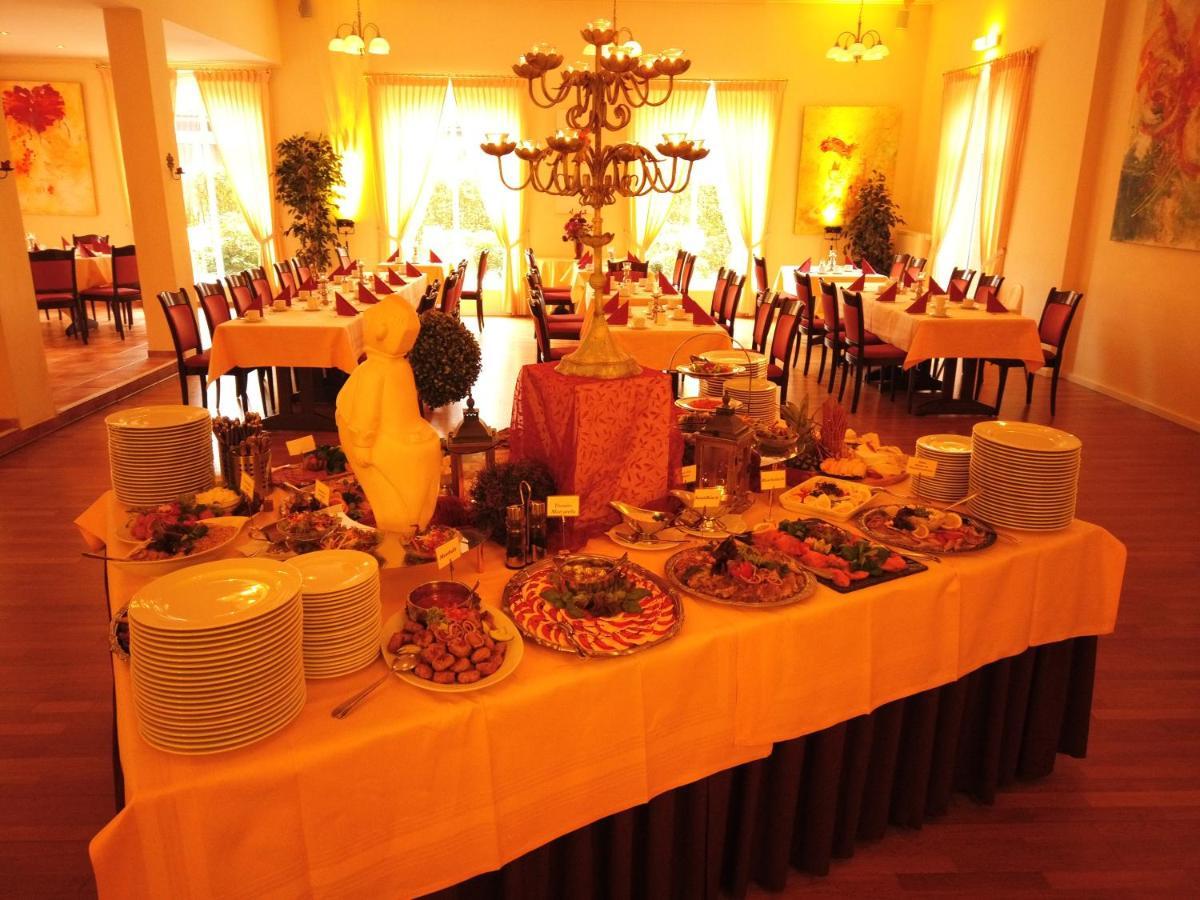 Klausdorfer Hof Hotel Schwentinental Buitenkant foto