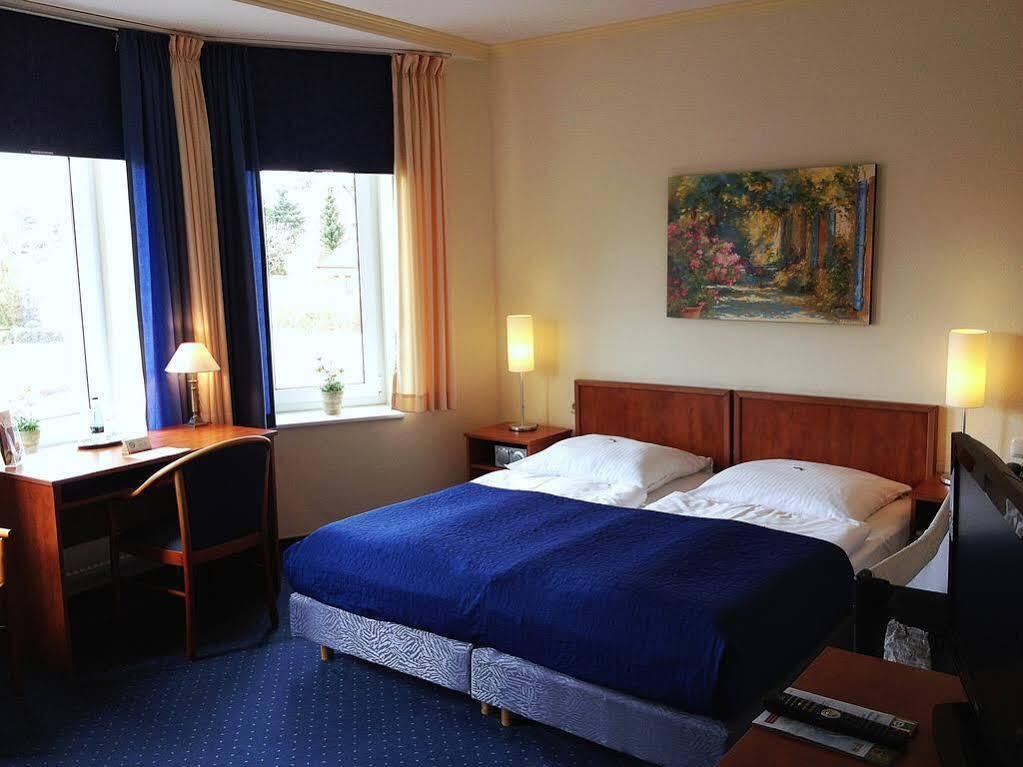 Klausdorfer Hof Hotel Schwentinental Buitenkant foto